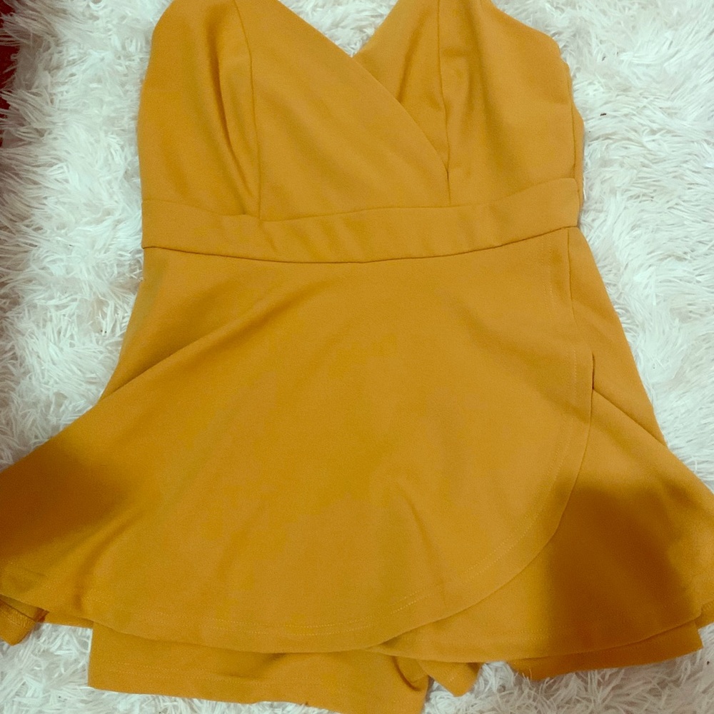 Romper yellow muztard